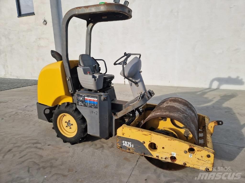 Volvo SD 25 D  R329 Egydobos hengerek