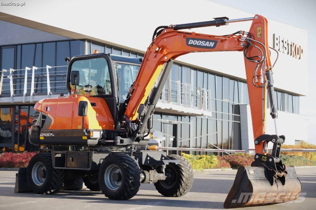 Doosan DX 57 W-5 Gumikerekes kotrók