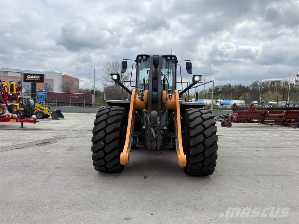 CASE CE 1121G Gumikerekes homlokrakodók