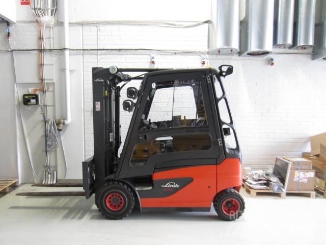 Linde E25 Elektromos targoncák