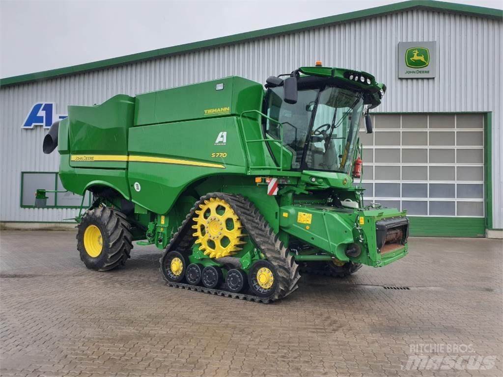 John Deere S770 Kombájnok