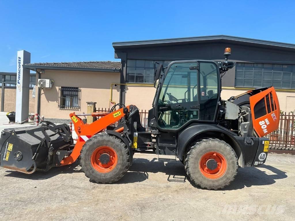 Komatsu WA 80 M-8 Gumikerekes homlokrakodók