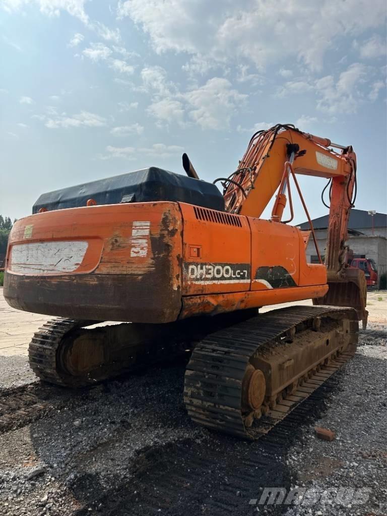 Doosan DH300 Lánctalpas kotrók