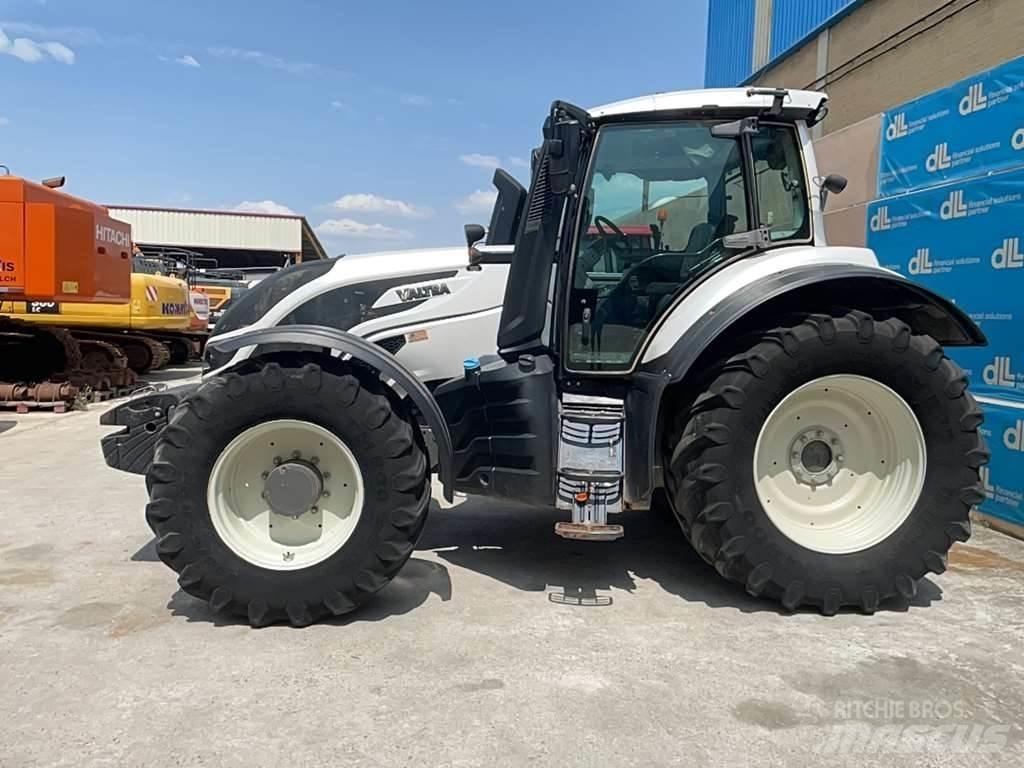 Valtra T174E Traktorok