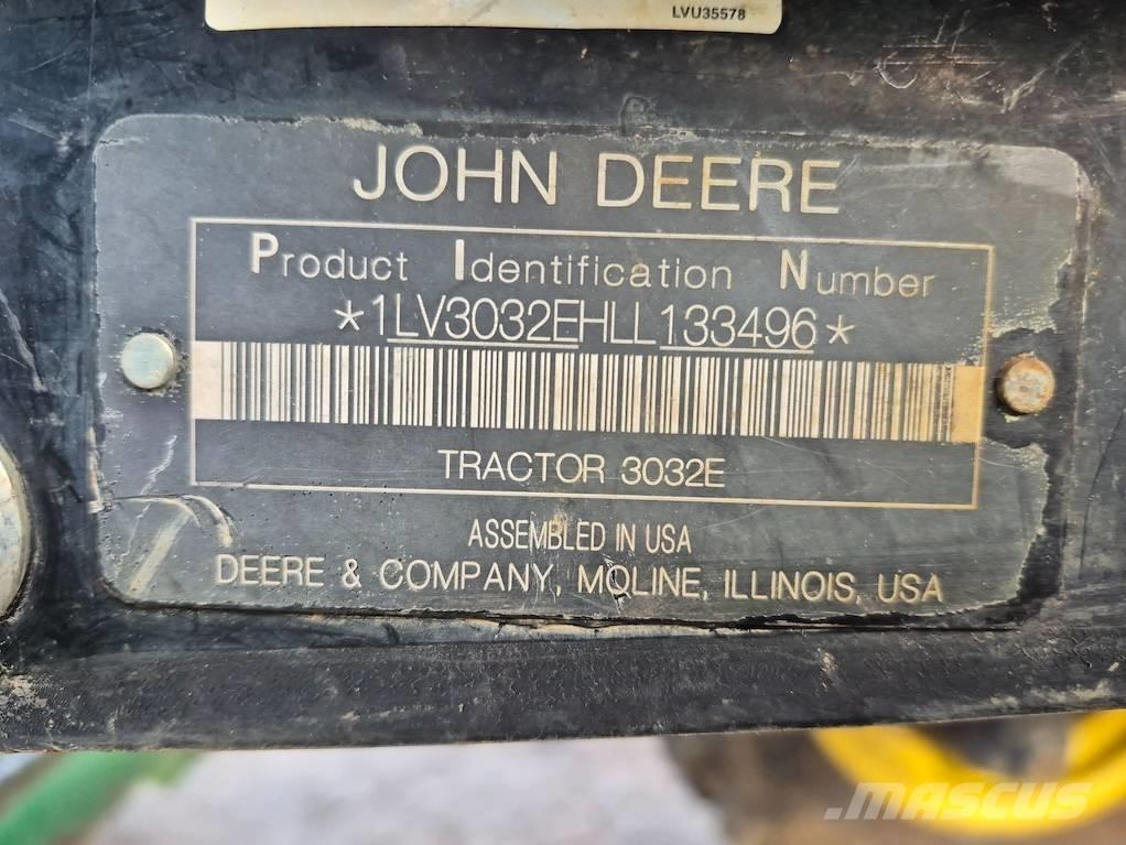 John Deere 3032 E Traktorok