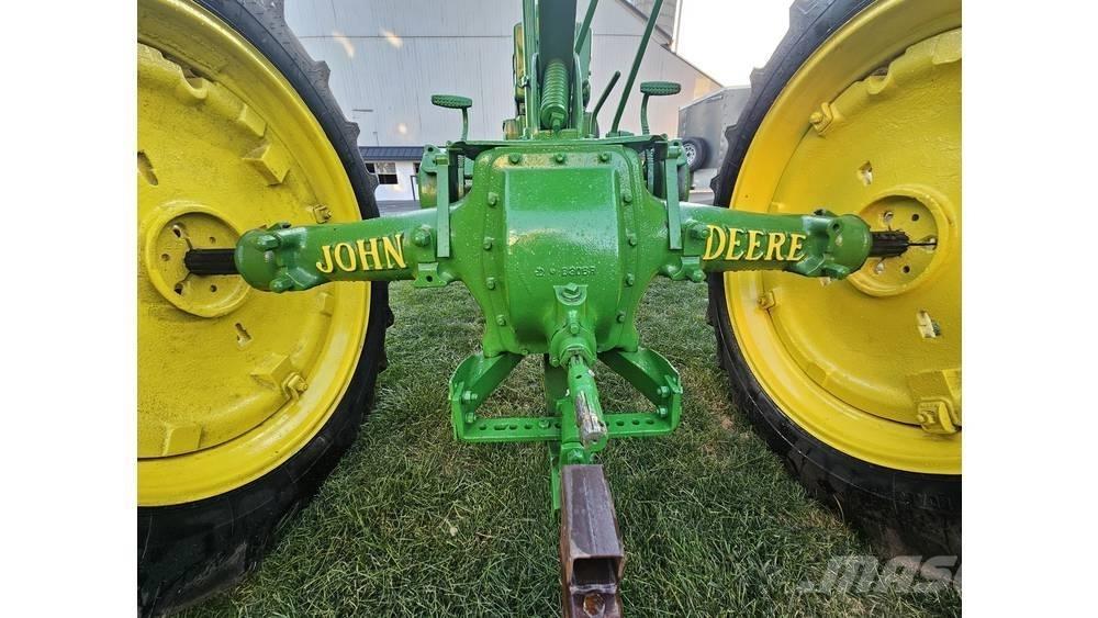 John Deere B Erdészeti Kotrók