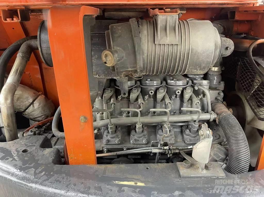 Hitachi 55 Mini kotrók < 7t