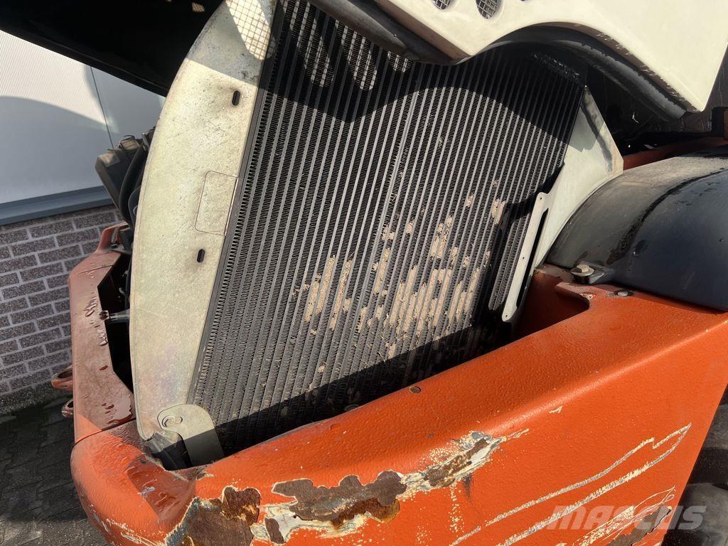 Terex TL100 Gumikerekes homlokrakodók