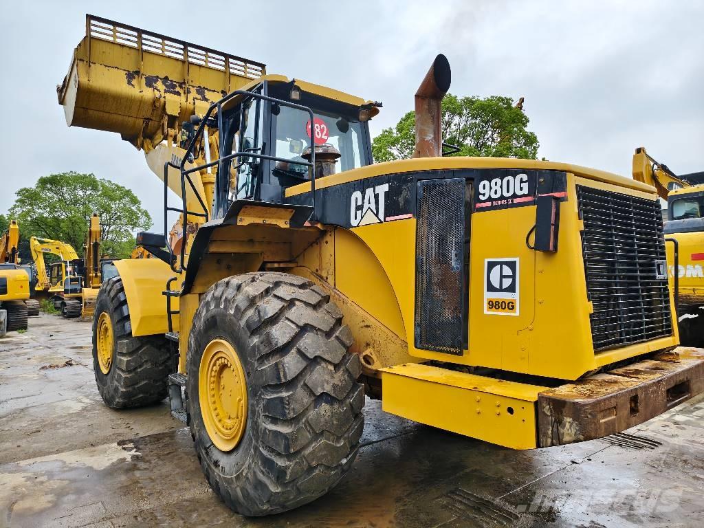 CAT 980G Gumikerekes homlokrakodók