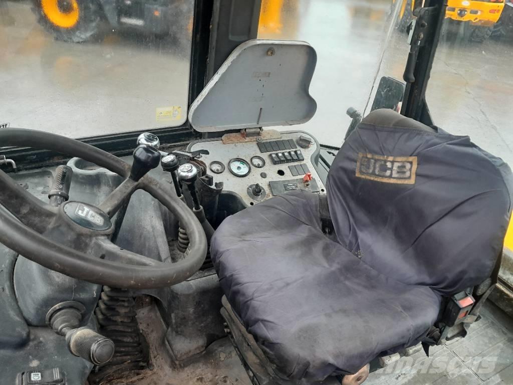 JCB 2 CX Gumikerekes homlokrakodók