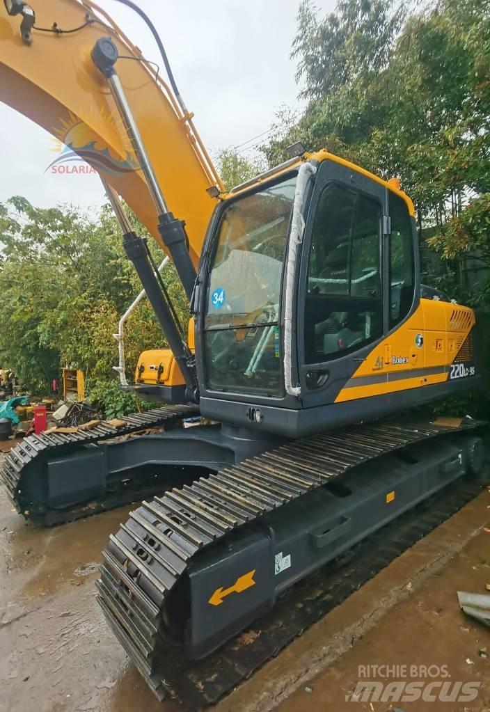 Hyundai R220LC-9S Gumikerekes kotrók