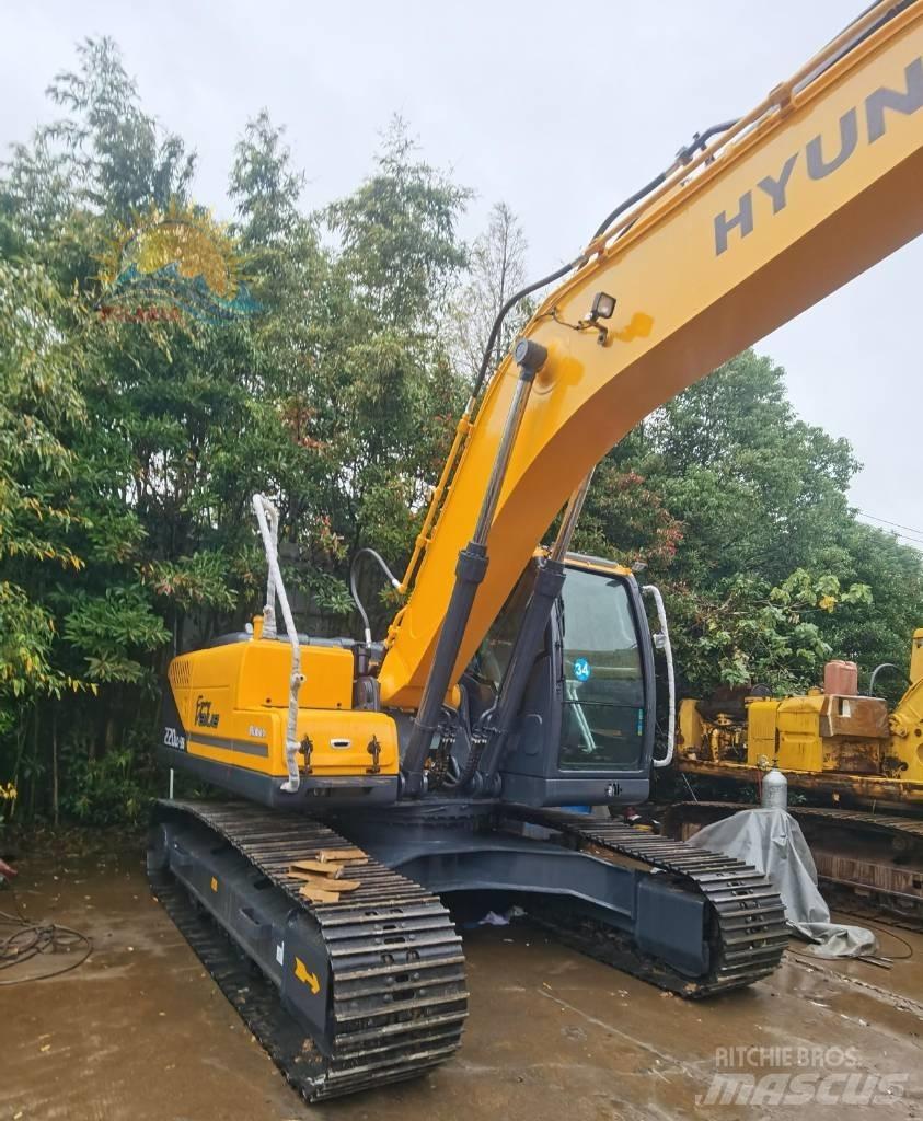 Hyundai R220LC-9S Gumikerekes kotrók