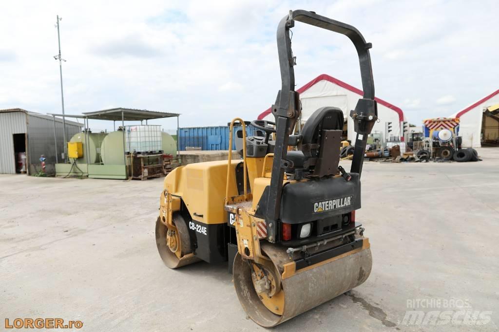 CAT CB 224 E Ikerdobos hengerek