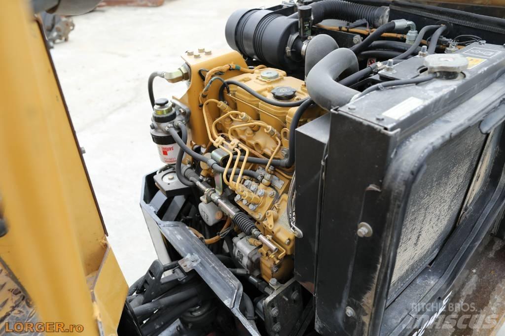 CAT CB 224 E Ikerdobos hengerek