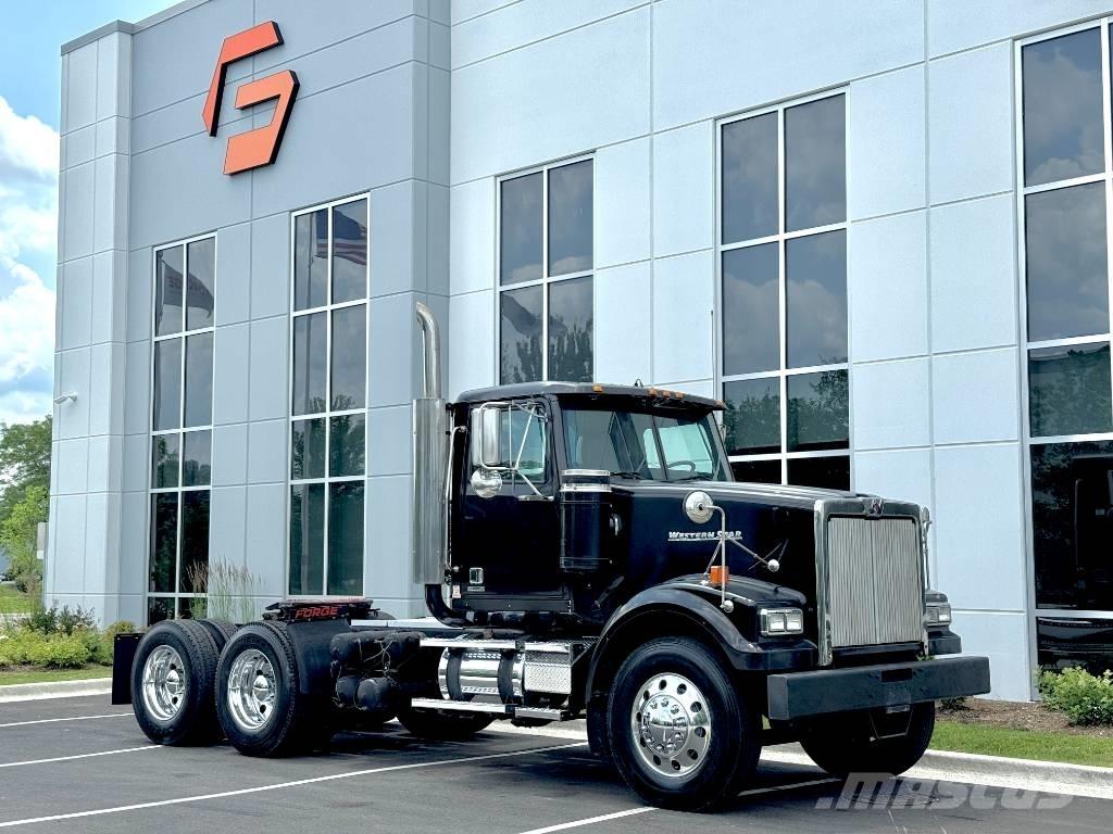 Western Star 4900 SF Nyergesvontatók