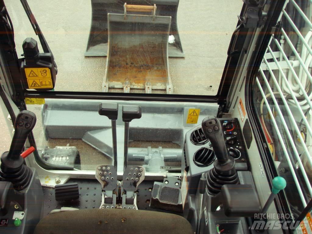 Takeuchi TB153FR Mini kotrók < 7t