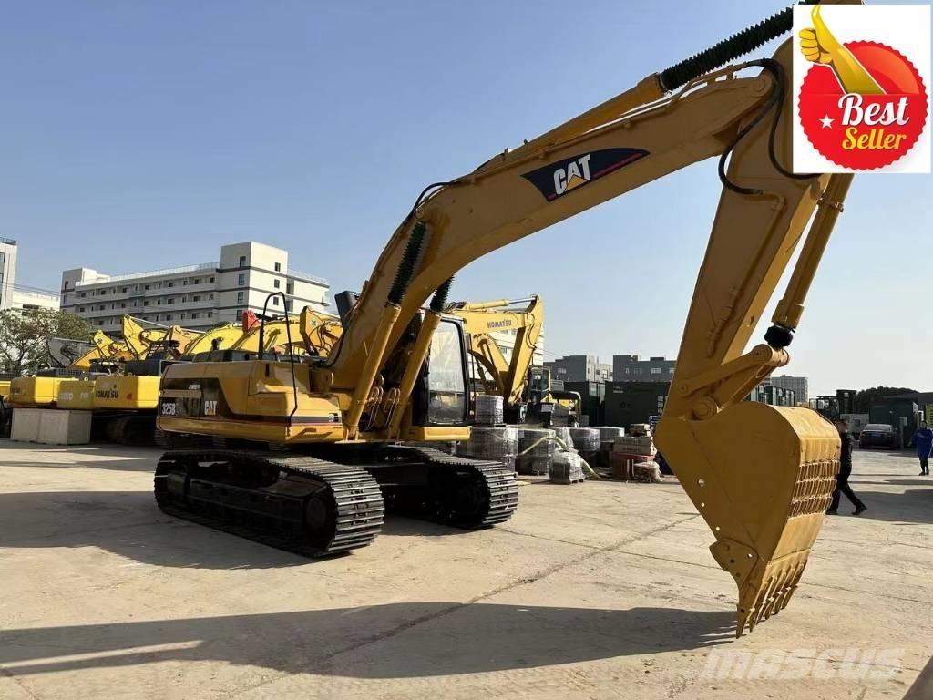 CAT 325 B L Lánctalpas kotrók