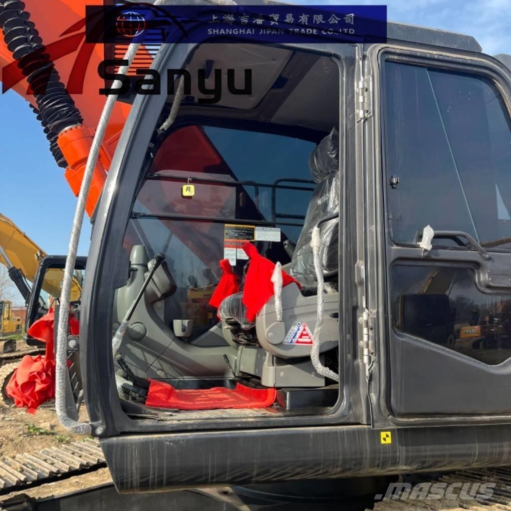 Hitachi ZX 240 Lánctalpas kotrók