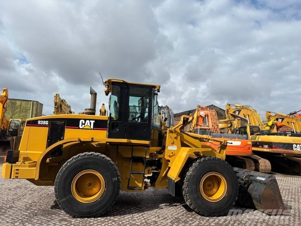 CAT 938 G Gumikerekes homlokrakodók