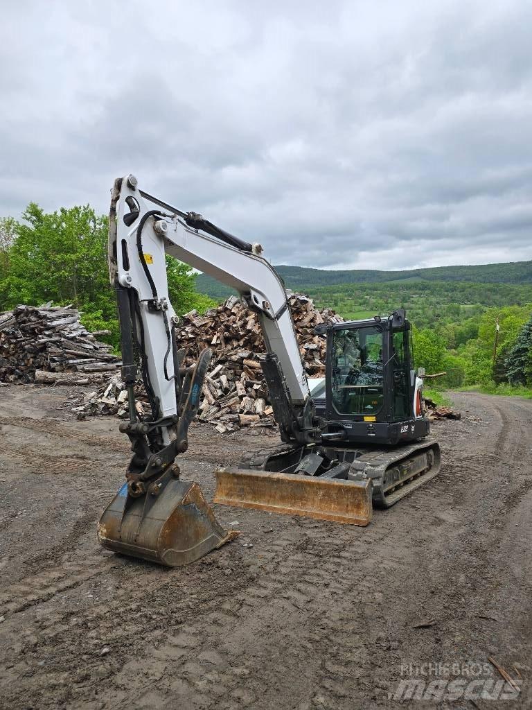 Bobcat E 88 R2 Lánctalpas kotrók