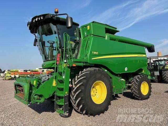 John Deere T 550 Kombájnok