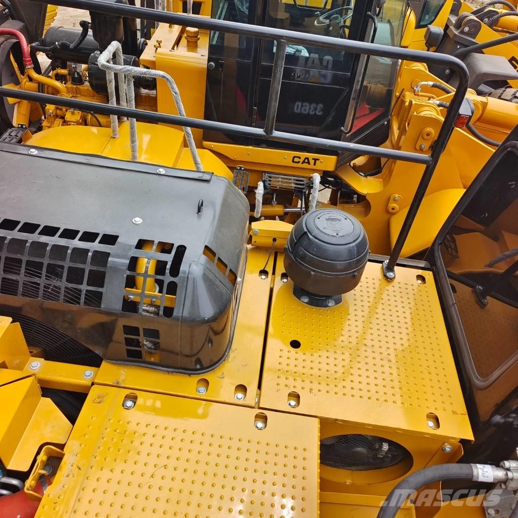 CAT 336D2 Lánctalpas kotrók