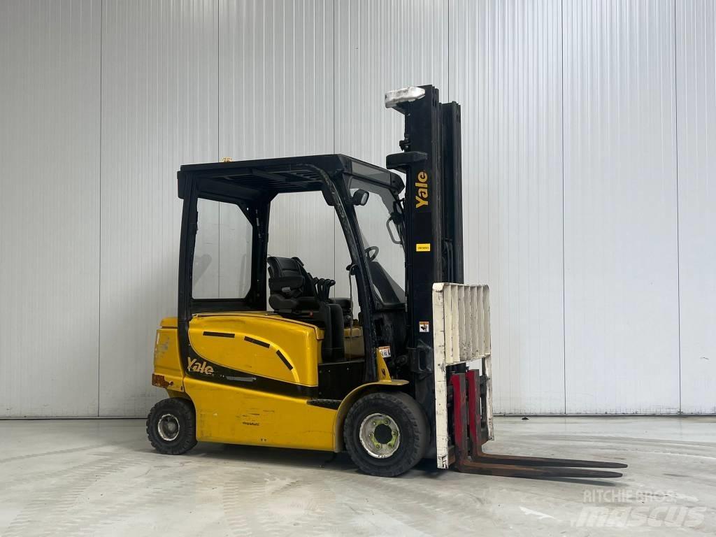 Yale ERP30VL Elektromos targoncák