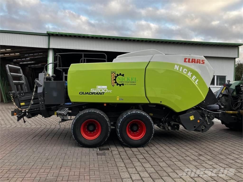 CLAAS 5200 FC Szögletes bálázók