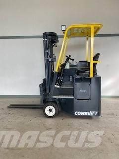 Combilift CB 3000 Tolóoszlopos négyutas targonca