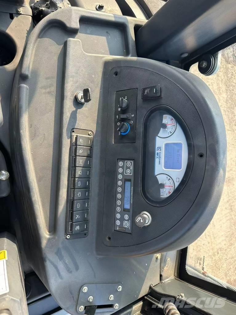 LiuGong CLG 777 A Kotrórakodók