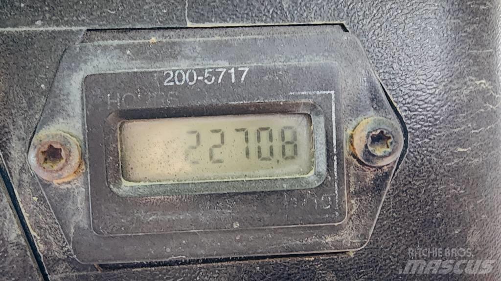 CAT 257 B Kompaktrakodók