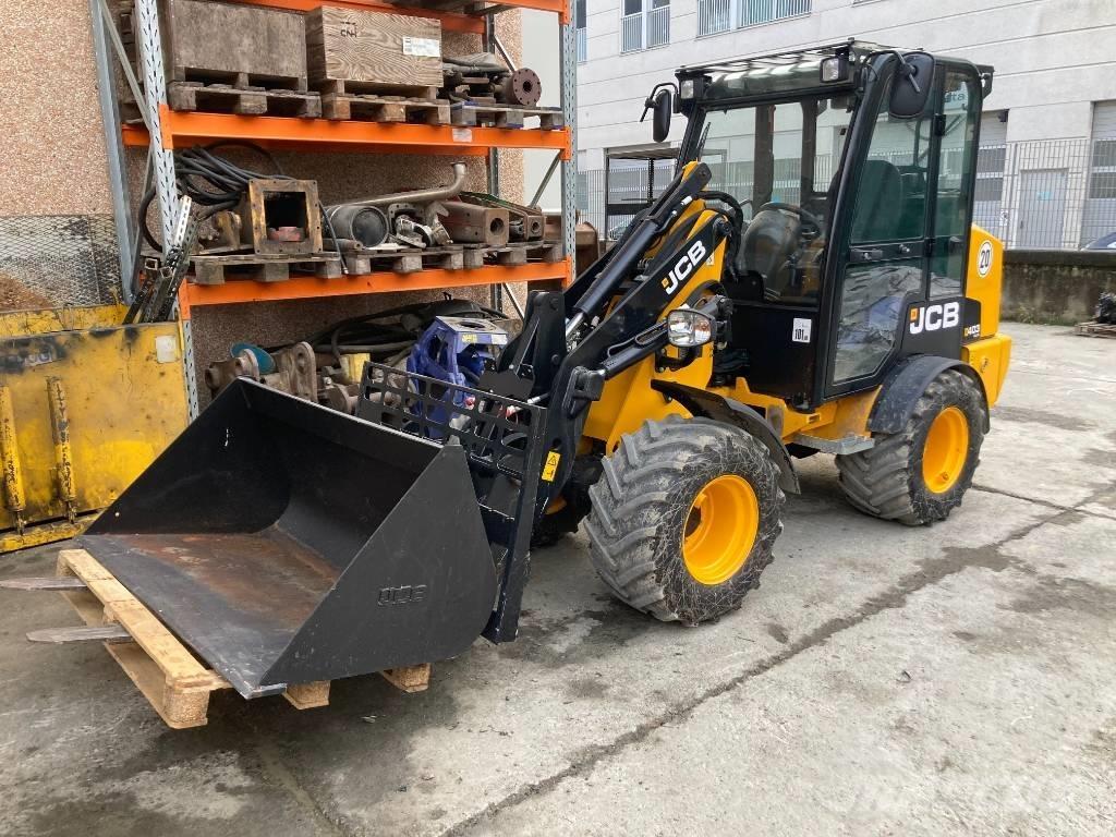 JCB 403 PLUS Gumikerekes homlokrakodók