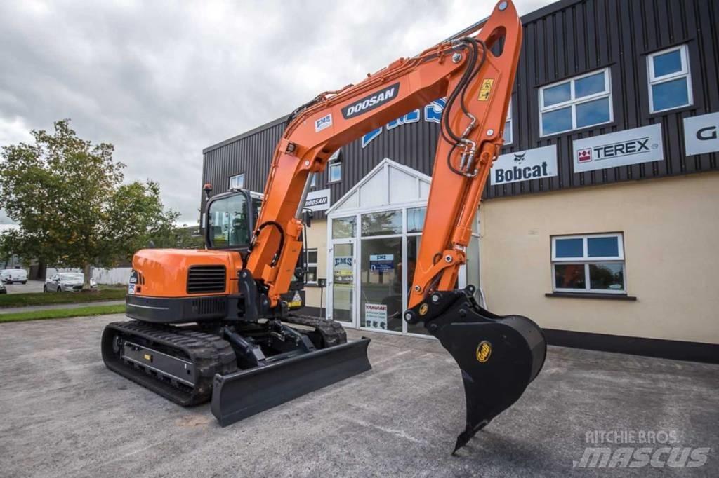Doosan DX 85 R Közepes (midi) kotrók 7 t - 12 t