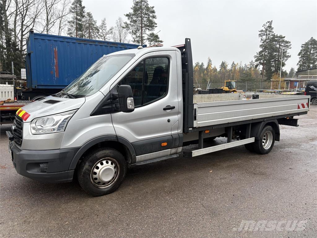 Ford Transit Kis teherszállító/Platós kocsi