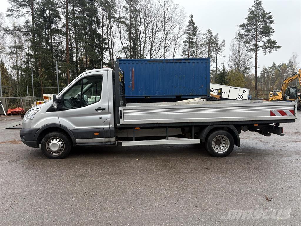 Ford Transit Kis teherszállító/Platós kocsi