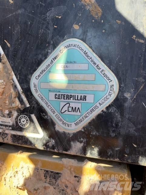 CAT 320F Lánctalpas kotrók