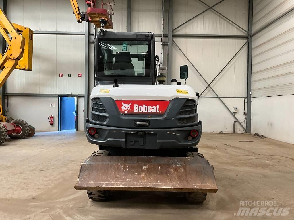 Bobcat E 57 W Gumikerekes kotrók