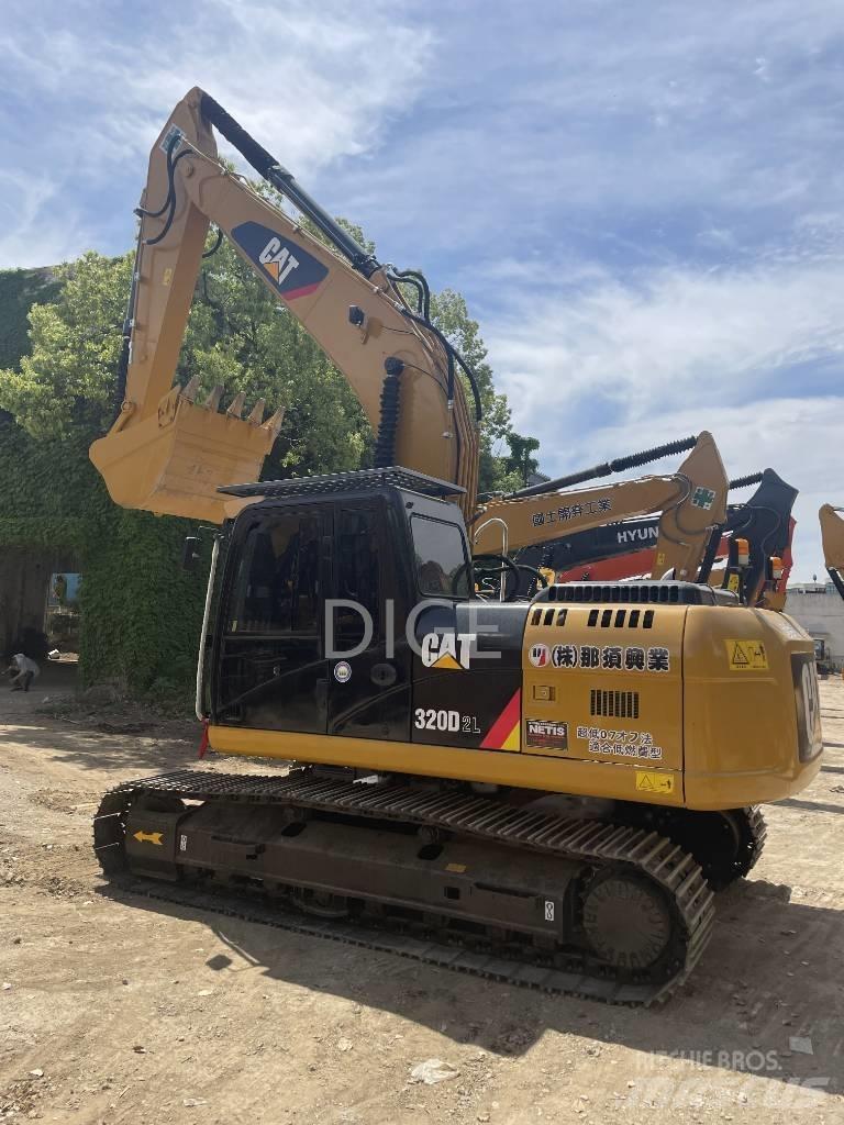 CAT CAT320D Közepes (midi) kotrók 7 t - 12 t