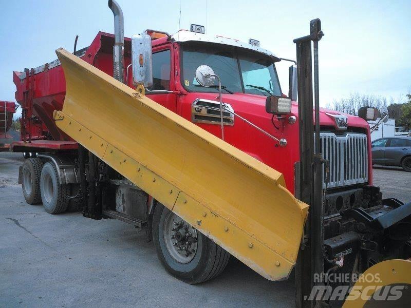 Western Star 4700 SB Hóeltakarítók