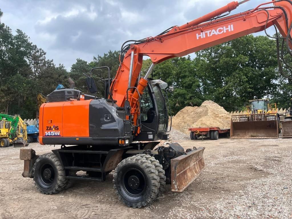 Hitachi ZX 145 W-6 Gumikerekes kotrók