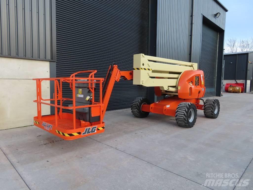 JLG 450 AJ Karos emelők
