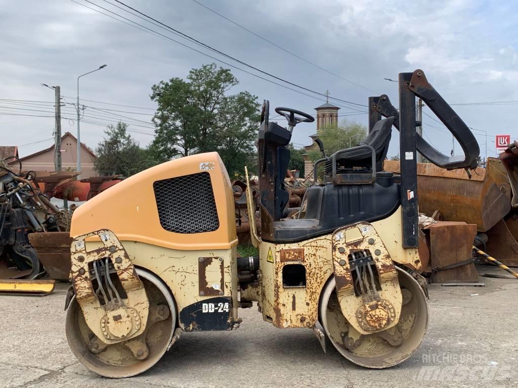 Volvo DD 24 Ikerdobos hengerek