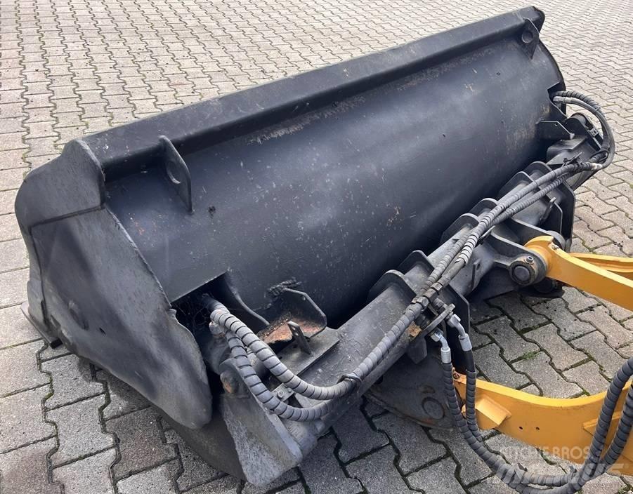 CAT 906 H 2 Gumikerekes homlokrakodók