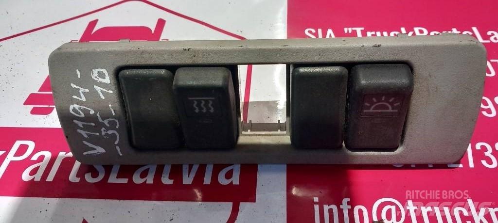 Volvo FH 12.  20372024 Vezetőfülke és belső tartozékok