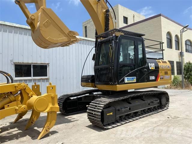 CAT 320 D Lánctalpas kotrók