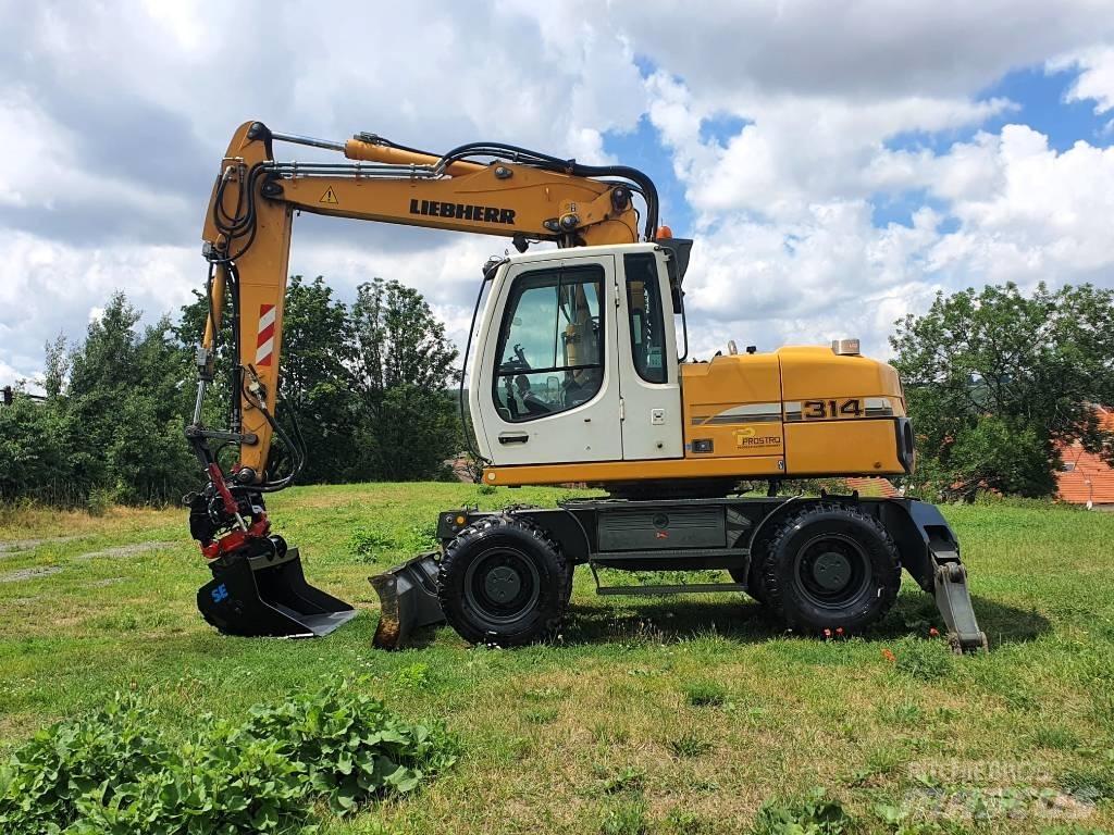 Liebherr A314 Gumikerekes kotrók