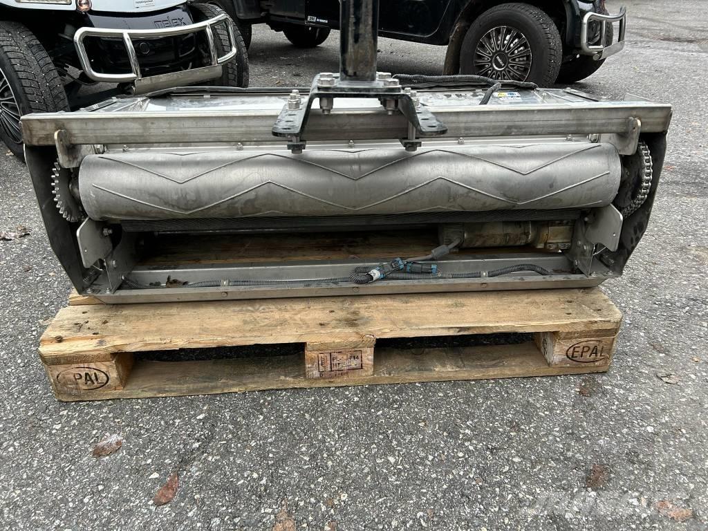 Ventrac SA250 Homokszórók