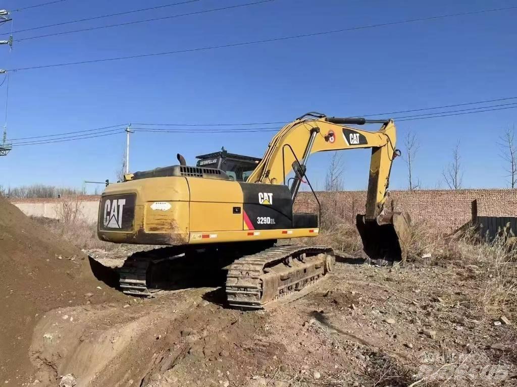 CAT 329 D2 Lánctalpas kotrók