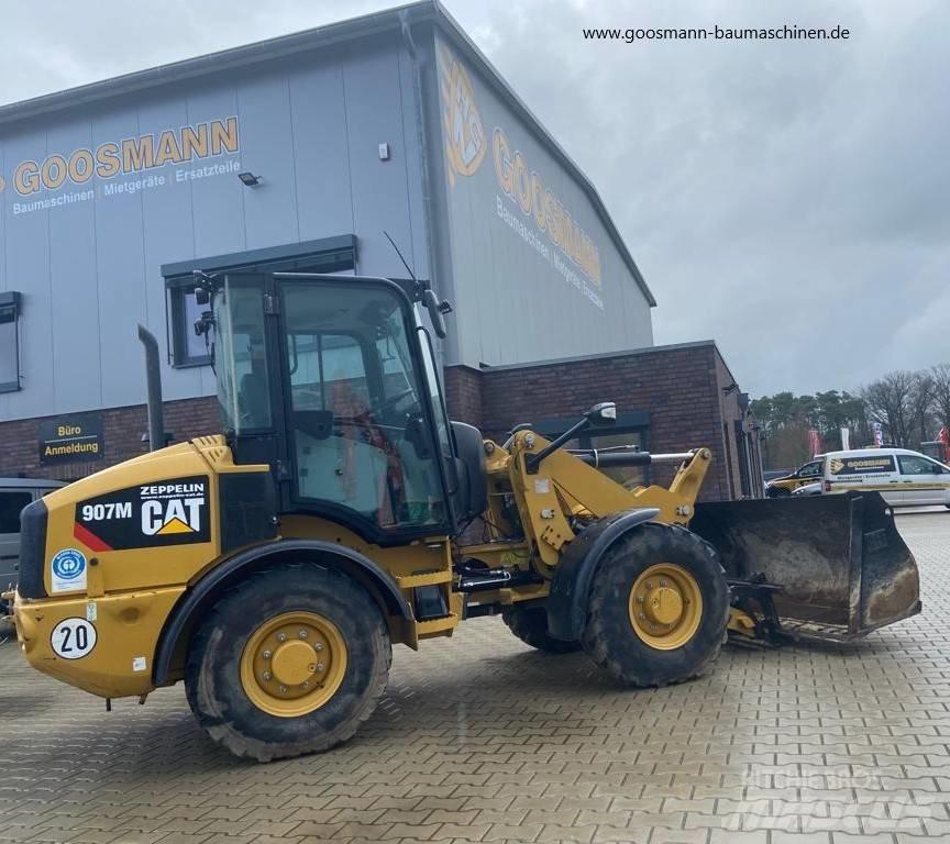 CAT 907 M Gumikerekes homlokrakodók