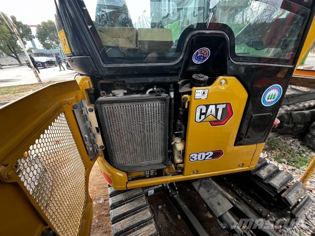 CAT 302 Lánctalpas kotrók
